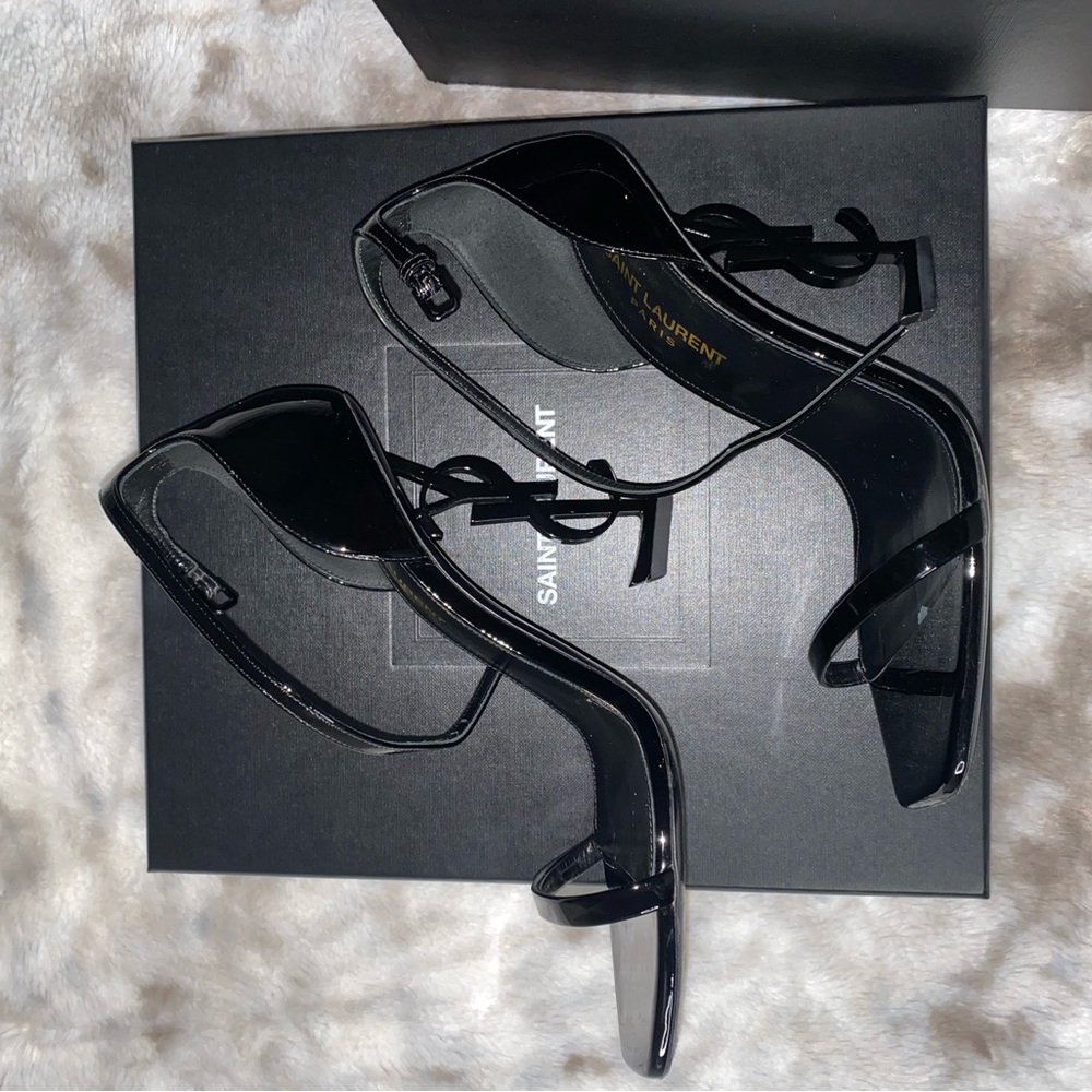 Yves Saint Laurent Black Heels